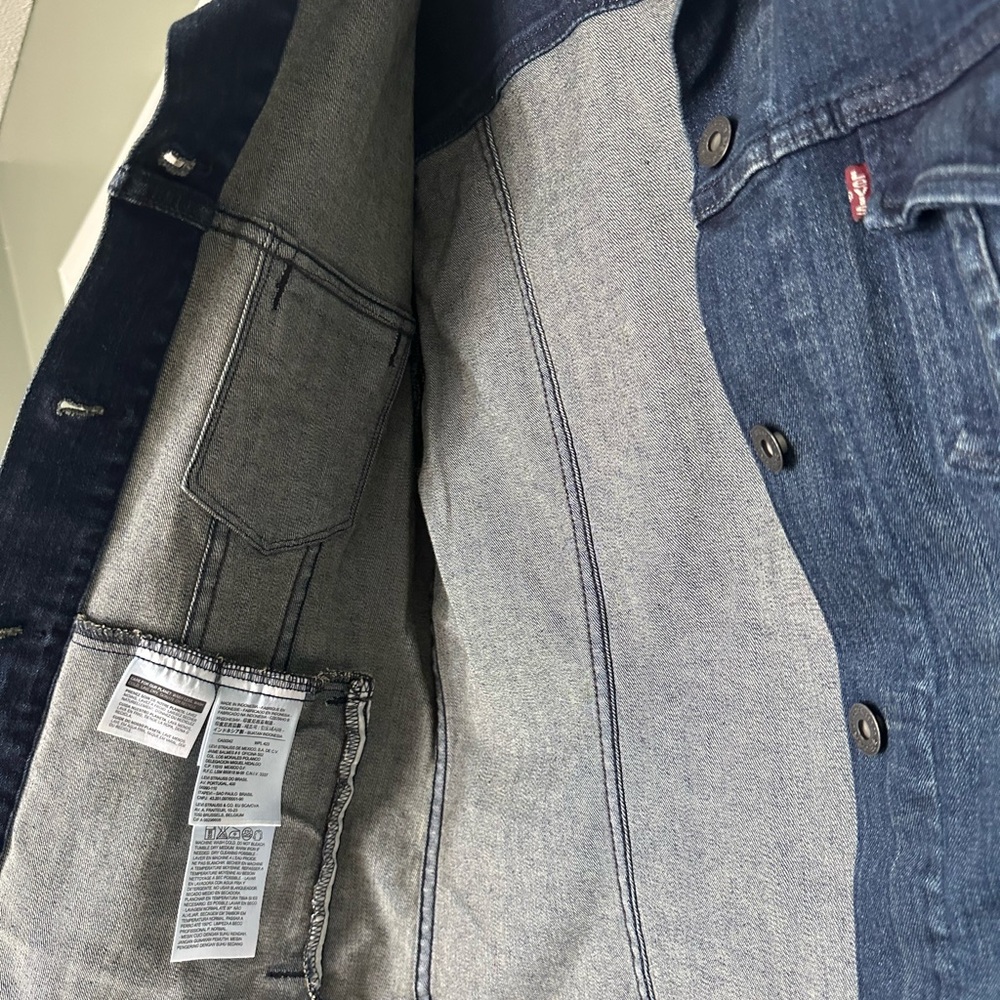 Levi Jean jacket - Picture 3 of 6